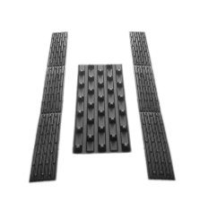 Заходы для снегохода с зацепами для гусеницы