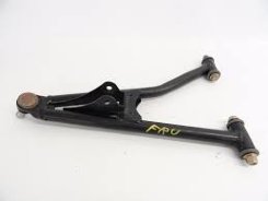 Рычаг передний верхний правый POLARIS 850