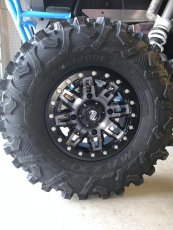 Шина Maxxis Carnivore 32x10R-15